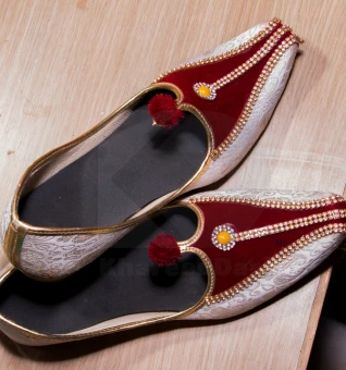 Ethnic Footwear | Khussa, Peshawari Chappal & Moja